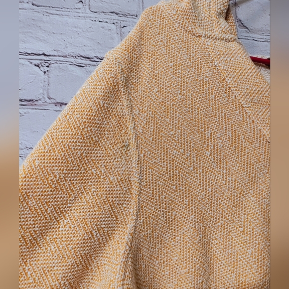 Faherty Whitewater Women's Hooded Sweater Poncho Orange XXL - Picture 7 of 16